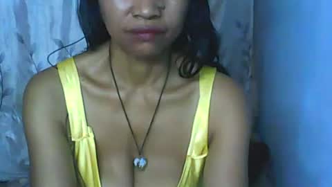 Snapshot of cute_moll chatting on October 29, 9:33 am murielle online show from October 29, 9:33 am