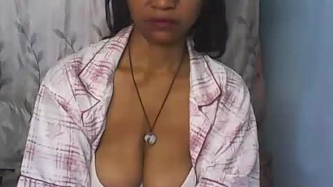 Snapshot of cute_moll chatting on October 30, 9:22 am murielle online show from October 30, 9:22 am