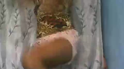 Snapshot of cute_moll chatting on November 18, 8:08 am murielle online show from November 18, 8:08 am