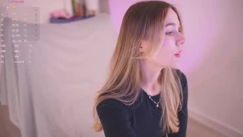 Snapshot of cute_pie_an chatting on November 28, 8:00 pm AN online show from November 28, 8:00 pm