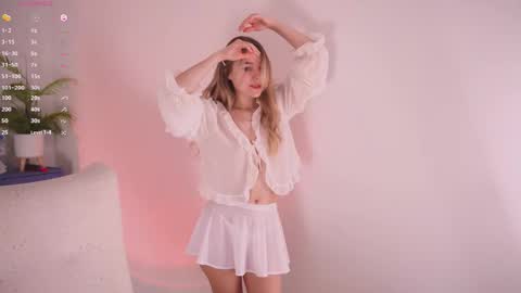 Snapshot of cute_pie_an chatting on December 16, 8:58 pm AN online show from December 16, 8:58 pm