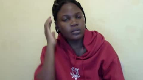 Snapshot of cute_roxie chatting on December 16, 7:37 am cute_roxie online show from December 16, 7:37 am