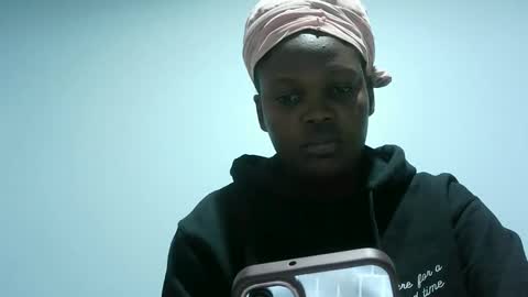 Snapshot of cute_roxie chatting on February 11, 9:09 am cute_roxie online show from February 11, 9:09 am