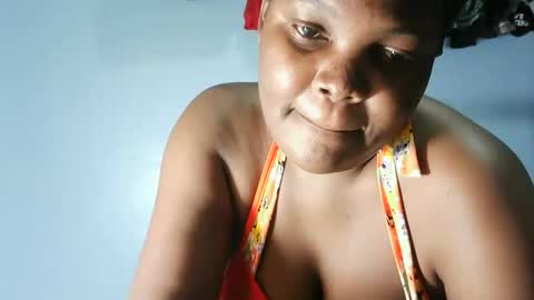 Snapshot of cute_roxie chatting on May 15, 6:04 pm cute_roxie online show from May 15, 6:04 pm