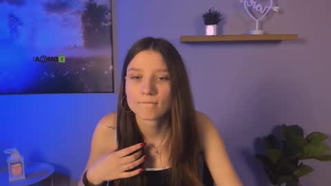 Snapshot of cute_samanta_ chatting on December 1, 7:41 pm Youre Samanta online show from December 1, 7:41 pm