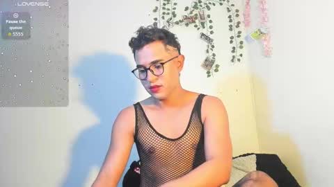 Snapshot of cute_sammy_1 chatting on September 24, 11:57 am cute_sammy_1 online show from September 24, 11:57 am