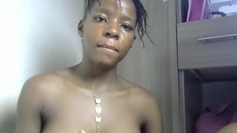 Snapshot of cute_sexy3 chatting on February 9, 11:36 am SHARON online show from February 9, 11:36 am