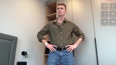 cute_skywalker online show from October 27, 11:47 am