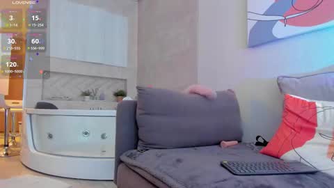 Snapshot of cute_sweetmontt chatting on November 23, 3:12 pm katalinda montt online show from November 23, 3:12 pm