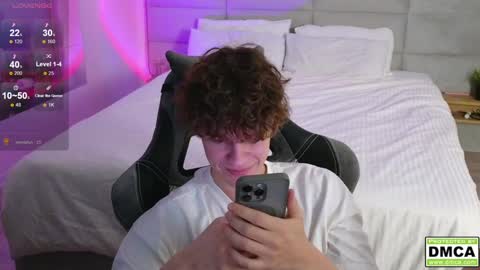 Thomas -  online show from December 6, 11:14 pm