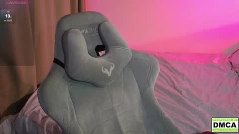 Thomas -  online show from October 16, 4:30 pm