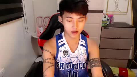 Steph online show from April 10, 7:07 pm