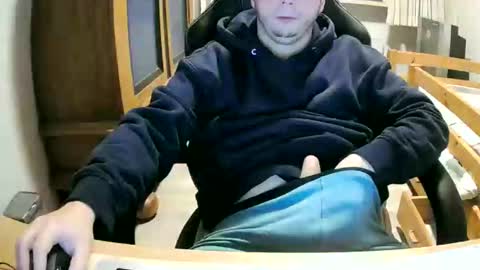 Cuteboy090 online show from November 19, 5:02 pm