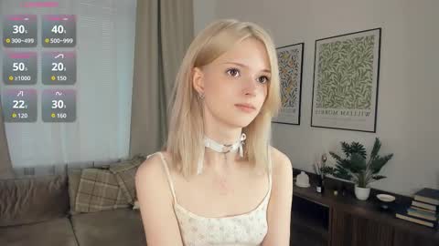 Alice online show from October 19, 8:37 am