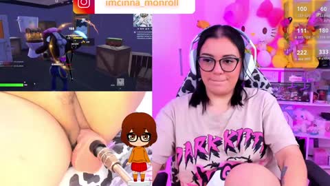 Snapshot of cutecinamonroll chatting on January 13, 5:02 pm Cinna independent model online show from January 13, 5:02 pm