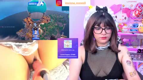 Snapshot of cutecinamonroll chatting on October 8, 3:42 pm Cinna independent model online show from October 8, 3:42 pm