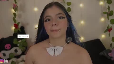 Snapshot of cutee_andrea chatting on July 10, 3:00 am Andrea 3 online show from July 10, 3:00 am
