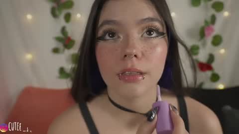 Snapshot of cutee_andrea chatting on July 29, 2:10 am Andrea 3 online show from July 29, 2:10 am