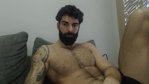 cuteeboy online show from February 5, 7:02 am