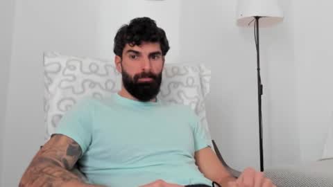 cuteeboy online show from February 23, 9:28 am