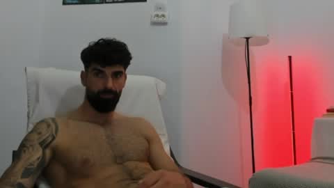 cuteeboy online show from June 6, 9:41 pm
