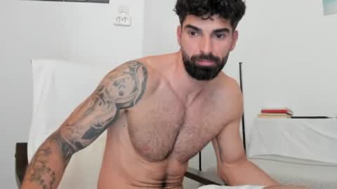 cuteeboy online show from June 30, 11:55 am