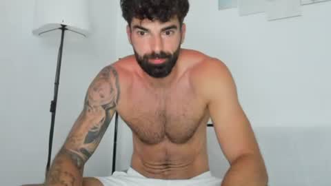 cuteeboy online show from July 13, 4:59 am
