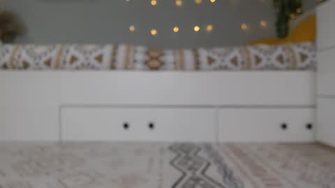 Anna online show from December 19, 6:59 pm