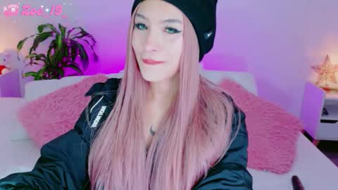 Zoe  online show from March 3, 1:01 am