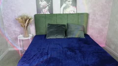 Amyy online show from May 18, 1:02 am
