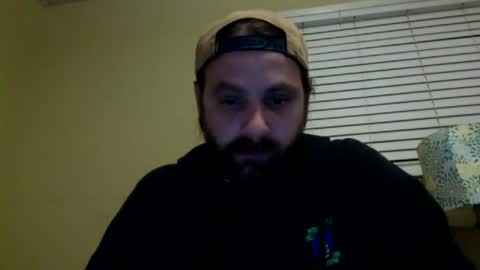 Snapshot of cutehungboi chatting on November 12, 5:52 am cutehungboi online show from November 12, 5:52 am