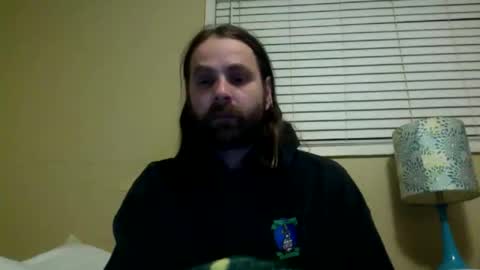 Snapshot of cutehungboi chatting on November 24, 5:18 am cutehungboi online show from November 24, 5:18 am