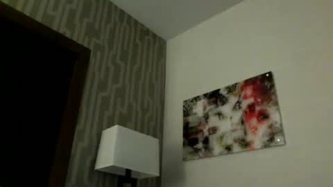 Snapshot of cutehungboi chatting on December 22, 4:09 am cutehungboi online show from December 22, 4:09 am