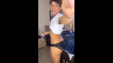 Snapshot of cutekarii chatting on November 1, 4:09 pm cutekarii online show from November 1, 4:09 pm