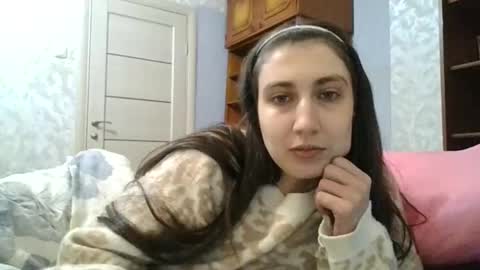 Snapshot of cutekattie chatting on November 19, 8:47 am cutekattie online show from November 19, 8:47 am