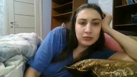 Snapshot of cutekattie chatting on November 25, 2:00 am cutekattie online show from November 25, 2:00 am