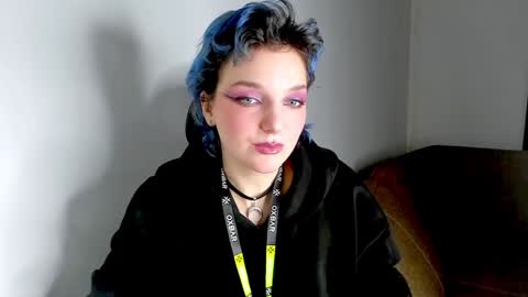 Snapshot of cutemetalgoddess chatting on December 26, 12:25 am Alice online show from December 26, 12:25 am