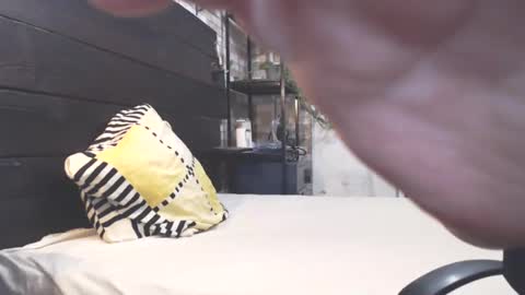 Snapshot of cutemoan chatting on January 23, 10:22 pm Rita online show from January 23, 10:22 pm