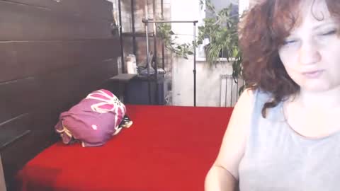 Snapshot of cutemoan chatting on March 6, 10:26 pm Rita online show from March 6, 10:26 pm