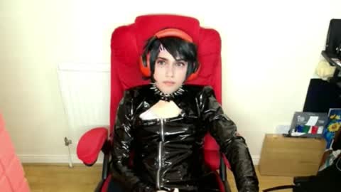 Snapshot of cutest_princess chatting on June 13, 10:18 pm cutest_princess online show from June 13, 10:18 pm