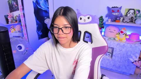 Snapshot of cutestephuwu chatting on December 20, 11:47 pm  - independent model online show from December 20, 11:47 pm