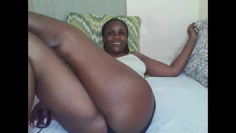 Snapshot of cutetinah chatting on September 19, 3:30 am TAMARA online show from September 19, 3:30 am