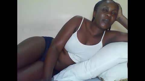 Snapshot of cutetinah chatting on October 14, 7:47 pm TAMARA online show from October 14, 7:47 pm