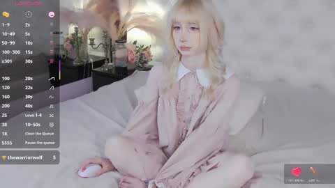 Snapshot of cutetomie chatting on November 22, 9:47 pm Tomie online show from November 22, 9:47 pm