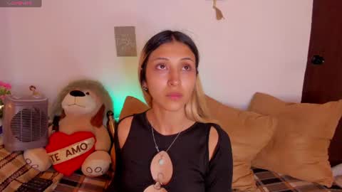 cuteweed420 online show from July 29, 3:37 am