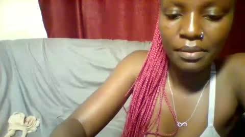 Snapshot of cutey_lunar chatting on February 11, 11:33 pm cutey_lunar online show from February 11, 11:33 pm