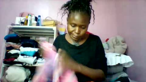 Snapshot of cutezola chatting on September 14, 4:06 pm cutezola online show from September 14, 4:06 pm