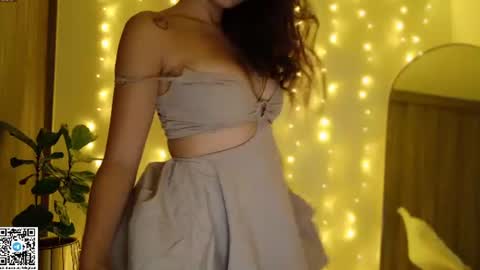 angela online show from July 8, 12:48 am