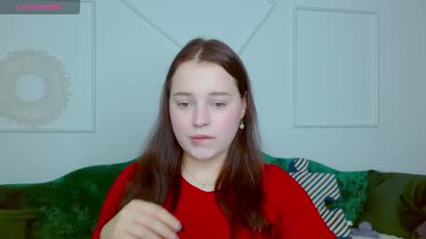 Snapshot of cutie__cutiee_ chatting on October 15, 9:48 pm Nika online show from October 15, 9:48 pm