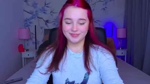 Snapshot of cutie__cutiee_ chatting on November 13, 8:41 pm Nika online show from November 13, 8:41 pm